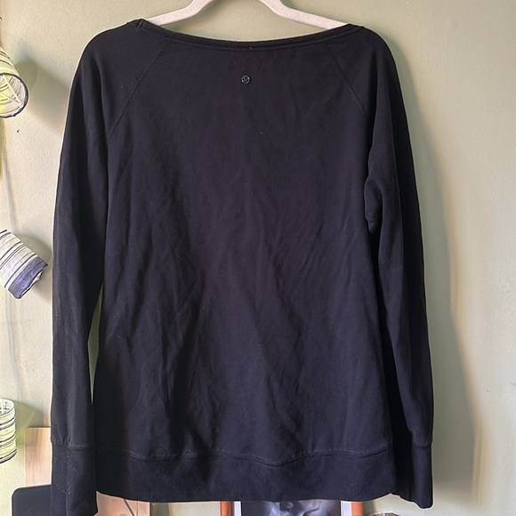 Lululemon crewneck - Picture 5 of 5